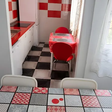 Piso Centrico En Conil Solo Alquilamos A Familias Appartement *